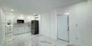 10330 SW 35th Ter Gallery 1