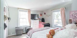 Charming 6BR/3BA Home Near UK Gallery 10