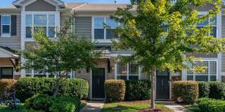 Available Now! Cozy 2 bedroom townhome nestled in Brightleaf At The Park Available Now! Cozy 2 bedroom townhome nestled in Brightleaf At The Park Gallery 1