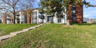 Oval Spring Apartments Gallery 20