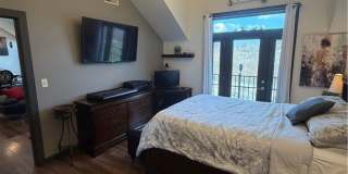1846 Front Street Gallery 13