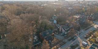 6+BR House on E. Lane – Central Campus – Newly Renovated + Free Parking – Flexible Move-In Gallery 21