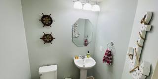 Like New Townhome in Old Town Alexandria Gallery 19