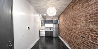 1066 Putnam Ave Gallery 1