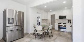 74 Poplar Avenue Gallery 13