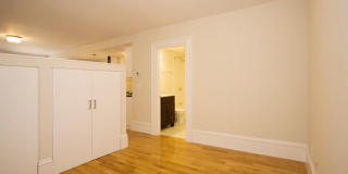 Beautiful studio in the south end… Gallery 6