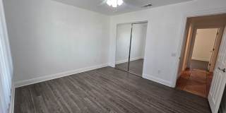 Beautiful, Huge 3 Bedroom in JT!! Gallery 8