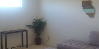 WALK TO BEACH, 3 BEDROOM 2 CAR GARAGE HOME!!! CLOSE TO EVERYTHING! Gallery 8