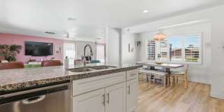 Scottsdale Oasis Ready for July move-in! Gallery 14