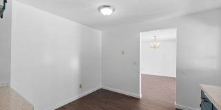 Spacious 3BR + Bonus Tri-Level in Spokane Valley - Fireplace, Corner Lot & Garage Gallery 11
