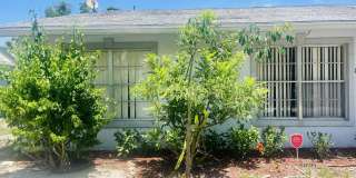 8905 SE Sandy Lane Gallery 1