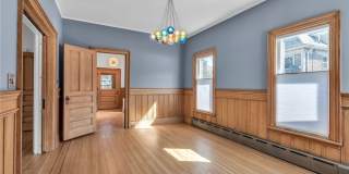 887 W Ferry Street Gallery 10