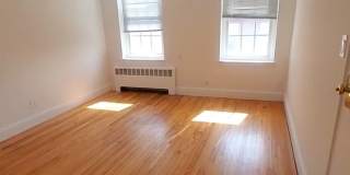 Brighton 2-Bed with 2 Parking Spots Incl! Near B, C, D Lines Gallery 1