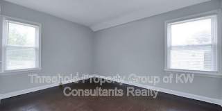 1732-1734 E Whittier Street Gallery 17