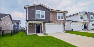 END OF SUMMER SPECIAL: $200 off the first 3 months! 4 Bedroom 3 Bath two story home Gallery 1