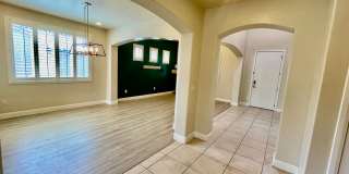 Beautiful Five Bedroom with Office in Desert Hills Gallery 6