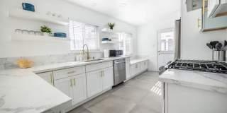 3538 Roslyn Street Gallery 3