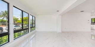 1621 S Treasure Dr Gallery 16