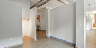 1627 Locust Street Gallery 31