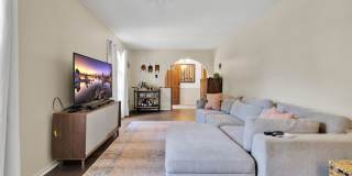 Discover Old World Charm in Northern Hills! Discover Old World Charm in Northern Hills! Gallery 6