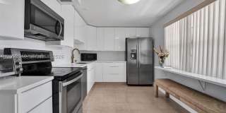 3970 Oaks Clubhouse Dr Gallery 13