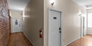 304 N Front Street Gallery 4