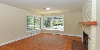 4916 Western Boulevard Gallery 9