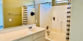 Charming Single-Story Home in Snowline School District Gallery 5