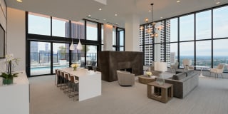 Lilli Midtown Gallery 7