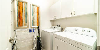 Modern 5-bed/4-bath pool home. FURNISHED Gallery 18