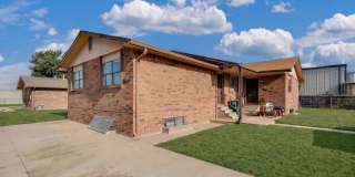 Move in Ready 3 Bedroom 2 Bathroom House! Gallery 1