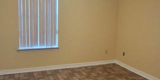 Charming three bedroom one bath home for rent. Gallery 16