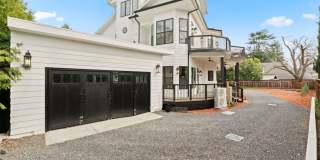 $11,995 - Stunning Executive Estate in Willow Glen $11,995 - Stunning Executive Estate in Willow Glen Gallery 15