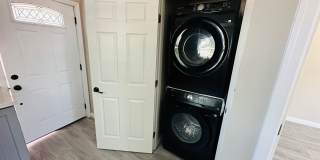 Gorgeous 1BD/1BA all appliances included. Move in ready!! Gallery 10