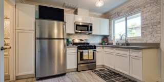 1321 7th Street Gallery 31