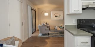 Arbor Walk Apartments Gallery 13