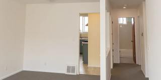 446 Niantic Ave Gallery 16