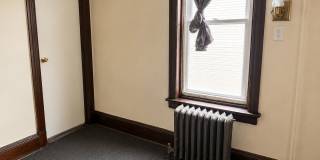 Spacious 6-Bedroom Rental in North Philadelphia | Small Dogs Welcome Gallery 26