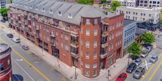 Spacious 2BR Apartment in the Heart of Downtown with Private Garage Parking Gallery 1