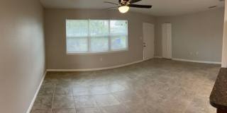 Must See! Renovated 3/2 Block Home Close To River! Water and Lawn Care Included Gallery 3