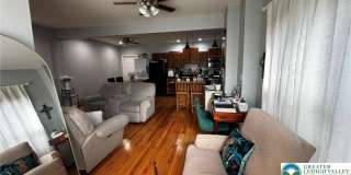 200 N 11th Street Gallery 7