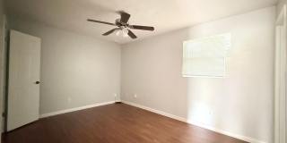 Spacious Living, Modern Updates & Fully Fenced Yard Spacious Living, Modern Updates & Fully Fenced Yard Gallery 15