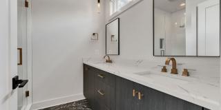 Stunning Salemtown Townhome With Fenced In Yard Stunning Salemtown Townhome With Fenced In Yard Gallery 29
