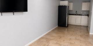 11110 Baywood Gallery 2