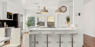 2415 Thrasher Oak Gallery 2