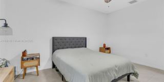 424 NE 4th Ave Gallery 21