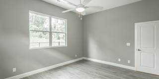 549 Strong Avenue Gallery 15