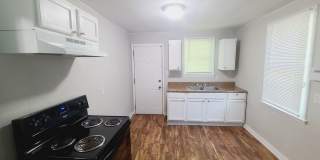 Room in 2 Bedroom Home at Celia Ave Gallery 1