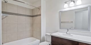 The Jessica Apartments Gallery 6