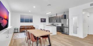 Luxury Townhouse by ASU Gallery 14